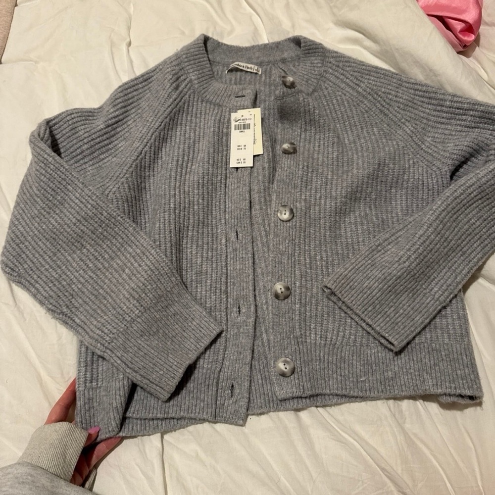 Abercrombie & Fitch Gray Cardigan Sweater Ribbed Knit